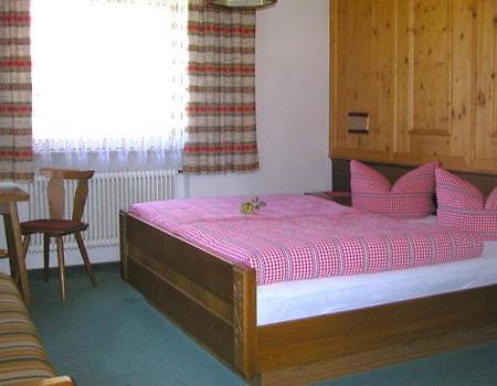 Berghaus Maria Bed & Breakfast Pettneu am Arlberg Dış mekan fotoğraf
