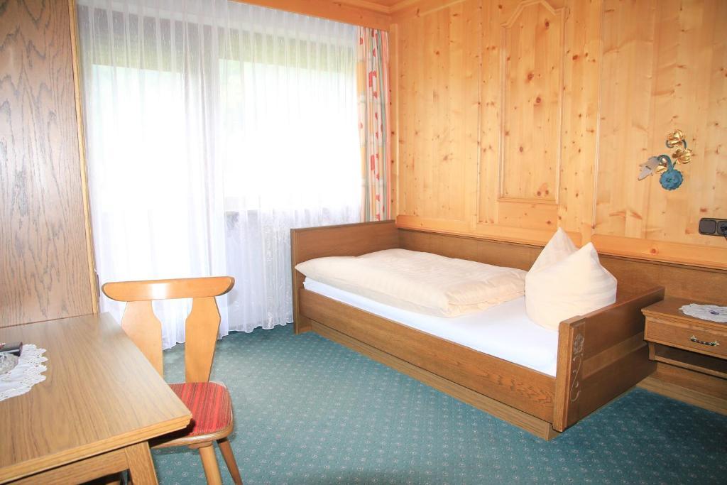 Berghaus Maria Bed & Breakfast Pettneu am Arlberg Oda fotoğraf