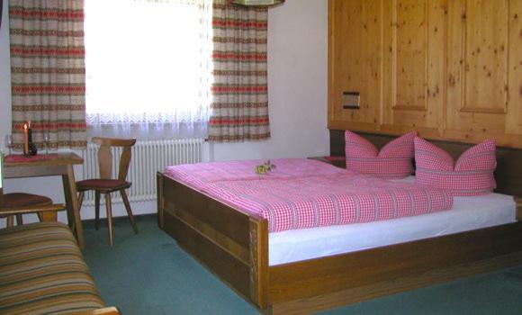 Berghaus Maria Bed & Breakfast Pettneu am Arlberg Dış mekan fotoğraf
